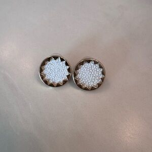 House of Harlow 1960 White and Gold Round  Starburst Earrings
